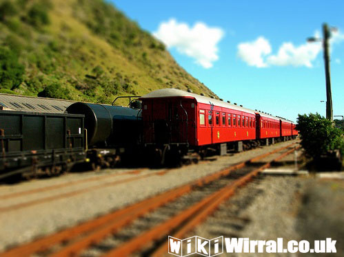 Attached picture 910-wikiwirral-train.jpg