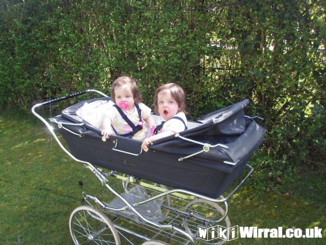 Silver cross twin pram vintage shop