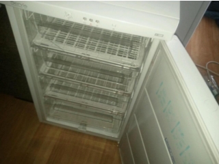 Attached picture fridge3.JPG