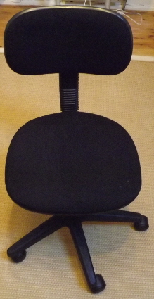 Attached picture chair.JPG