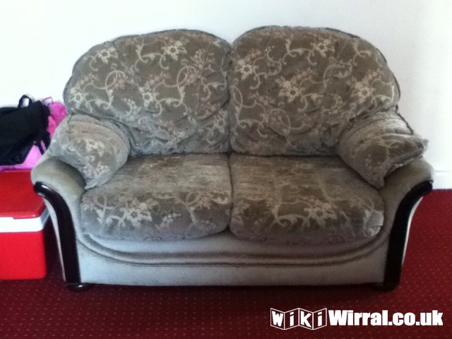 Attached picture sofa.jpg